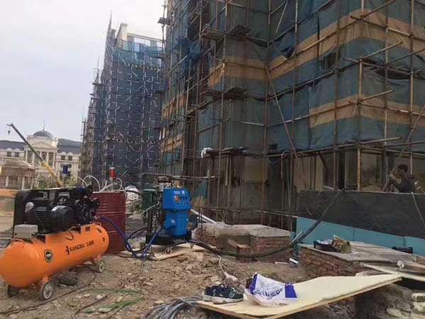 專家就規范使用聚氨酯材料建言獻策(圖1) 聚氨酯建筑節能保溫施工