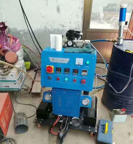 注聚氨酯的機器(圖1) Q2600D小型注聚氨酯的機器