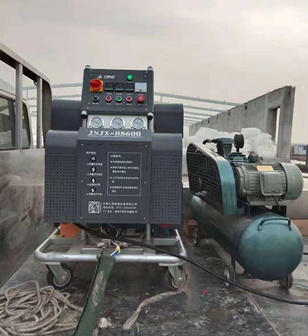 噴彩鋼瓦防腐涂料用什么噴涂機(圖2) H5600彩鋼瓦聚脲防腐噴涂機